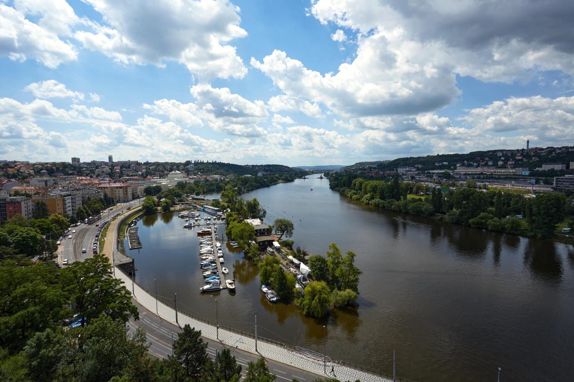 Lägenhet Luxury Riverside Prag